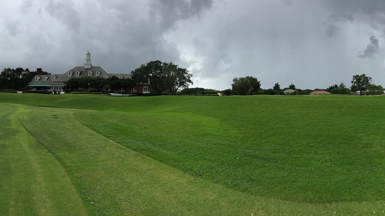 The ninth hole of the Eagle Trace golf course in Coral Springs, looking toward the clubhouse