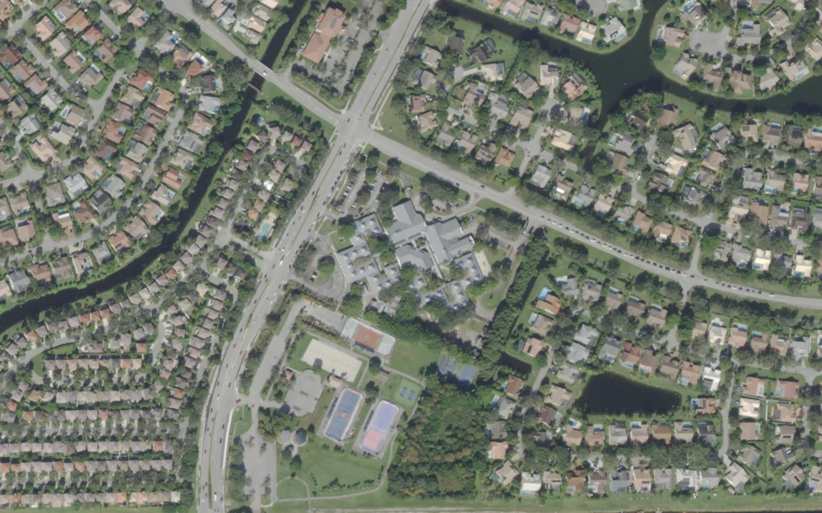 Riverside Elementary School's campus on Riverside Drive, seen from the air